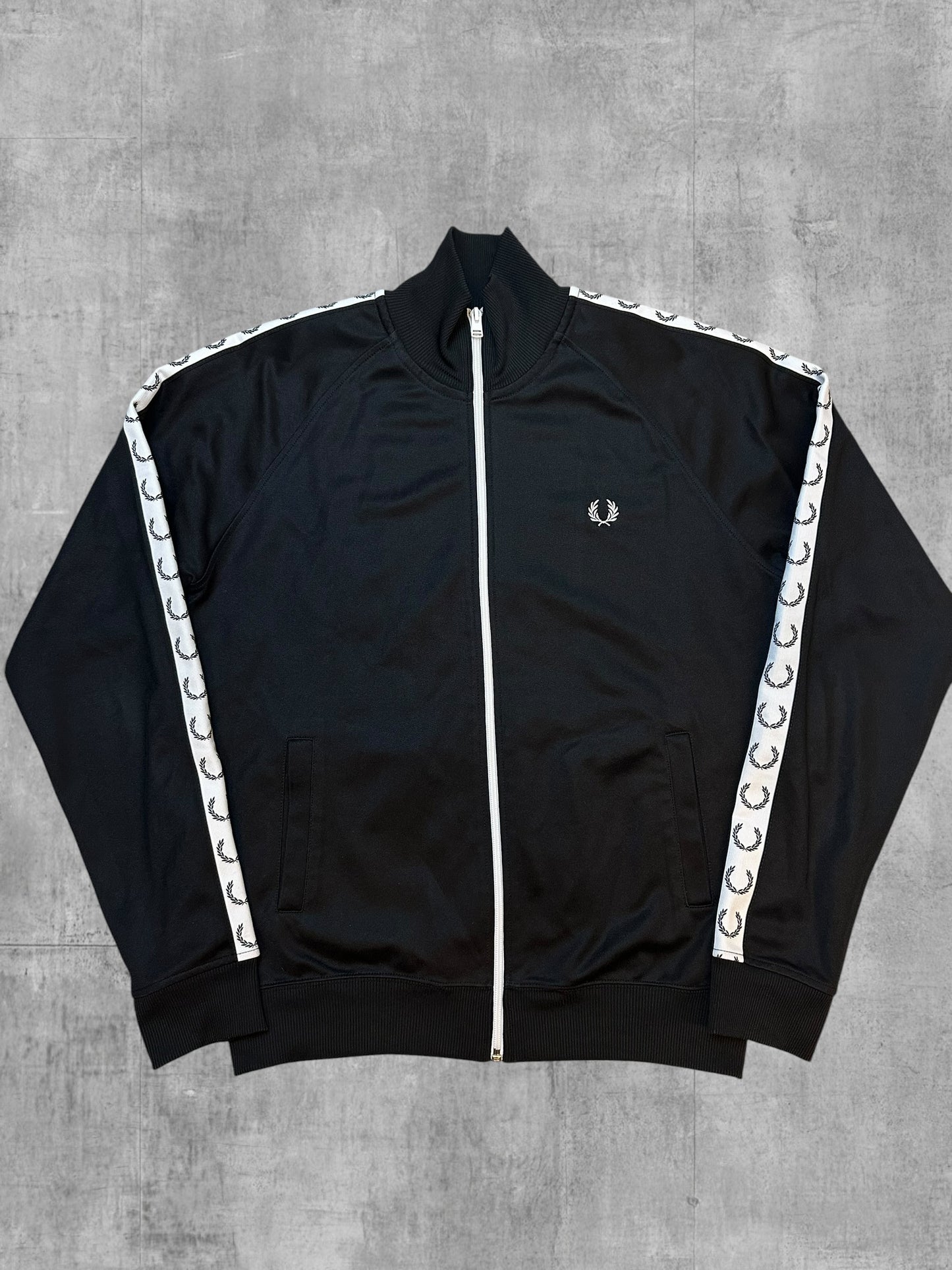 Fred Perry Trainingsjacke Taped Schwarz Weiß M