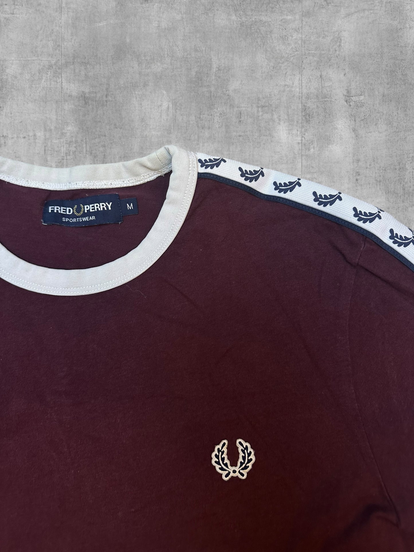 Fred Perry T-shirt Taped Weinrot Weiß M