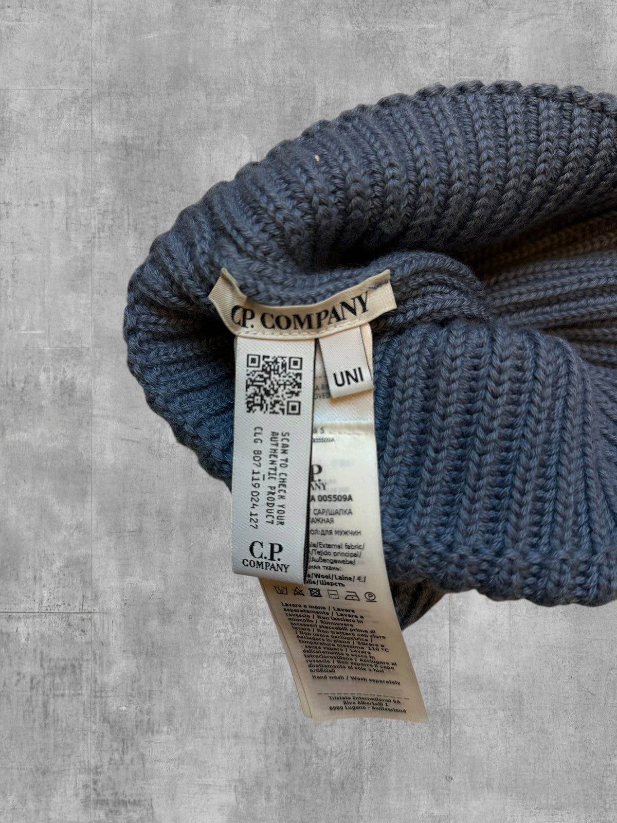 C.P. Company Goggle Beanie Mütze Grau Türkis