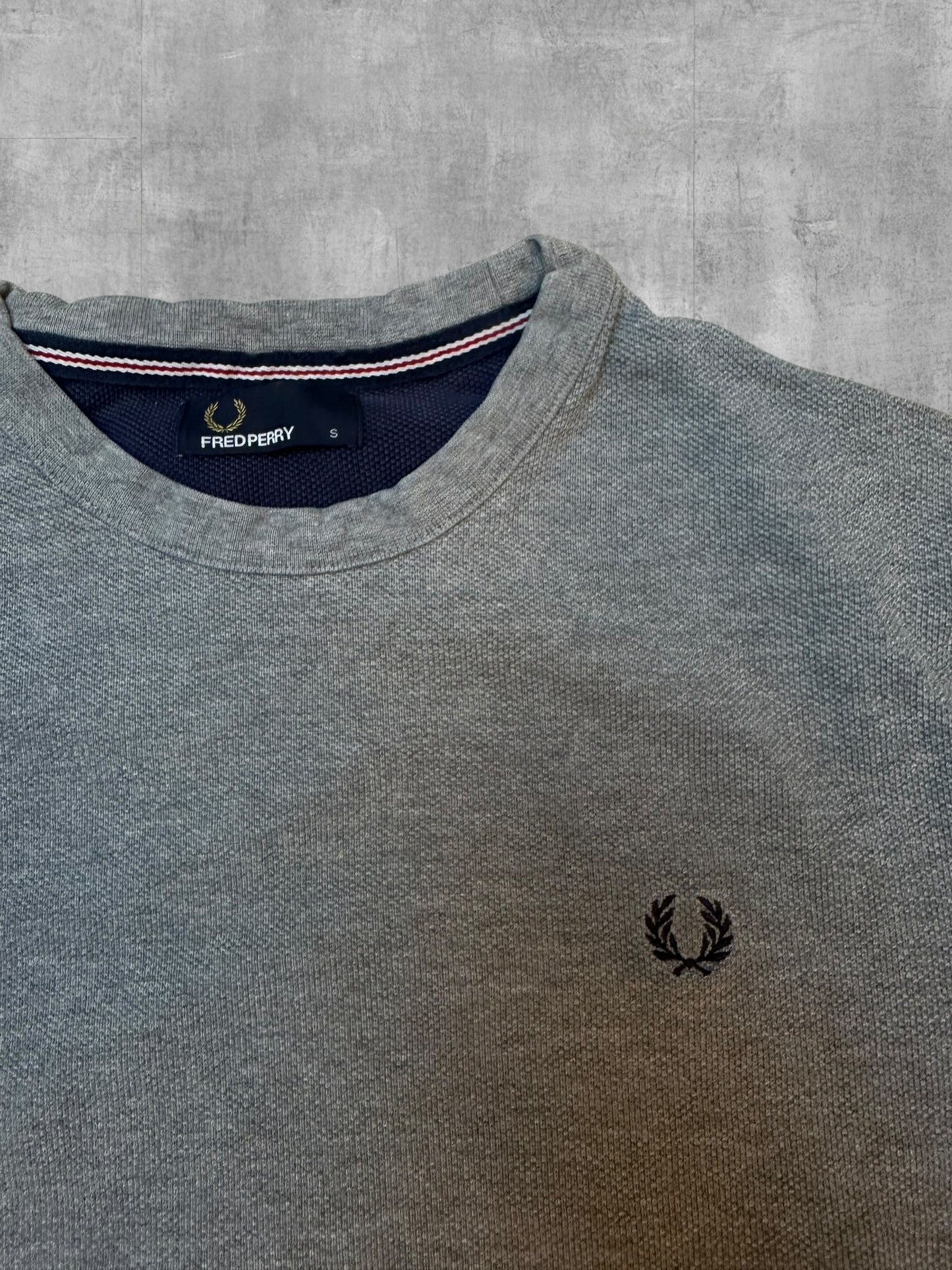 Fred Perry Sweatshirt Grau S