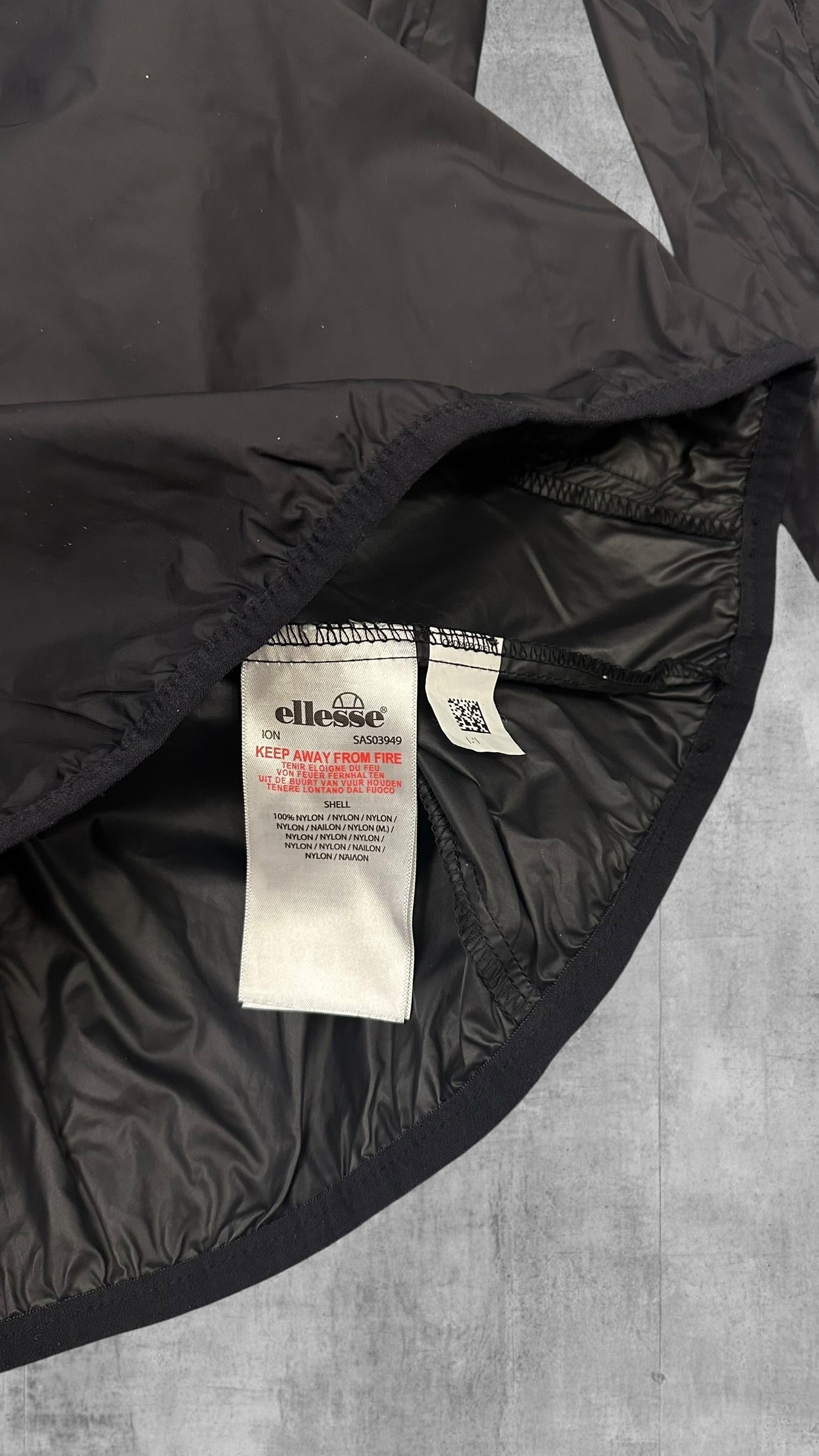Ellesse Windbreaker Schwarz S