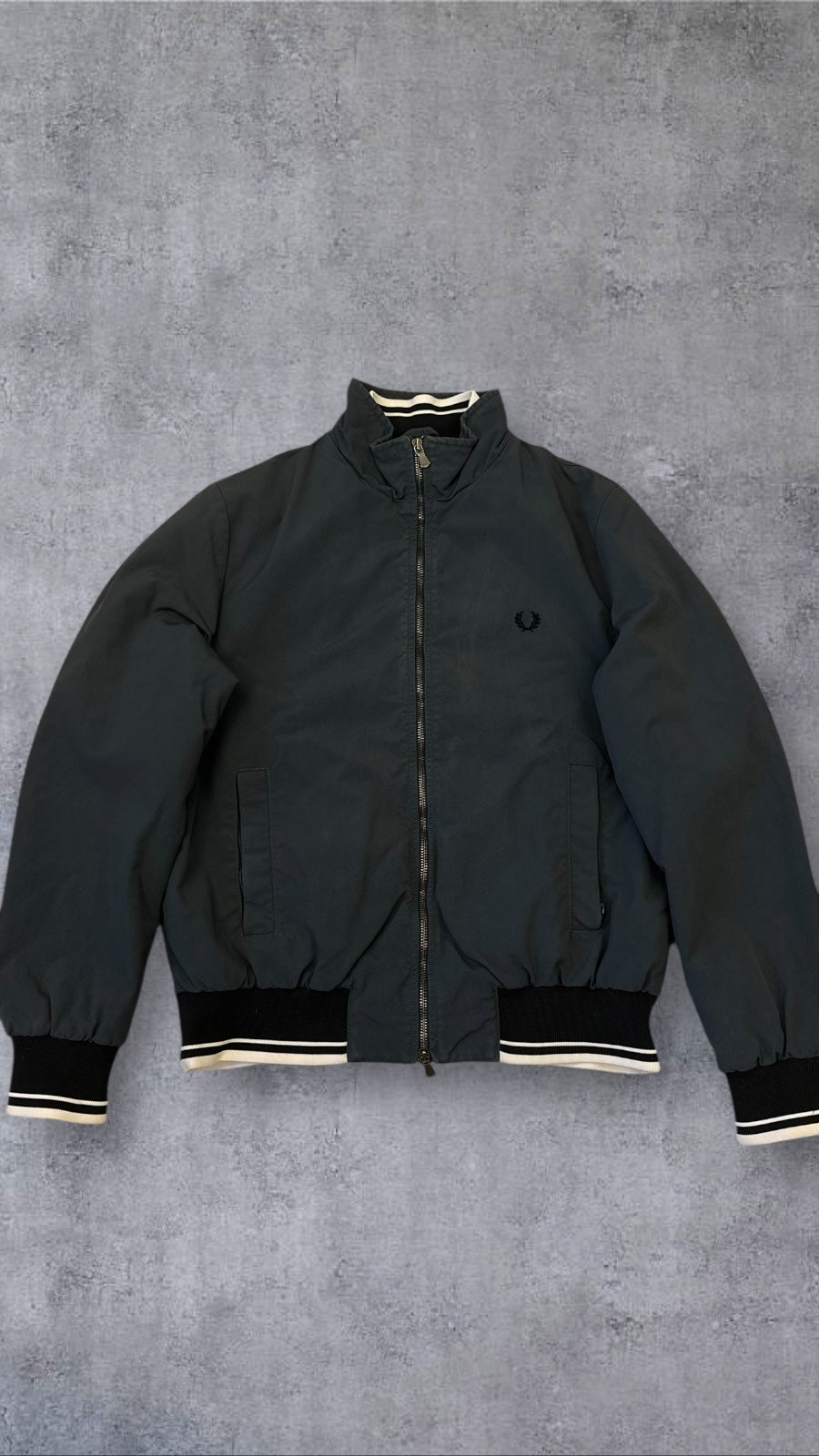 Fred Perry Bomberjacke Grau L