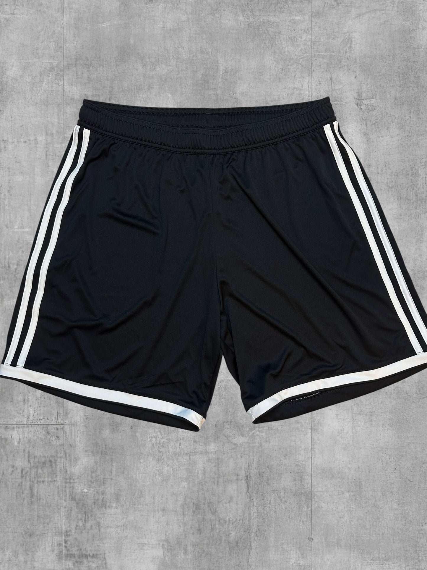 Adidas Shorts Kurze Hose Schwarz Weiß XL