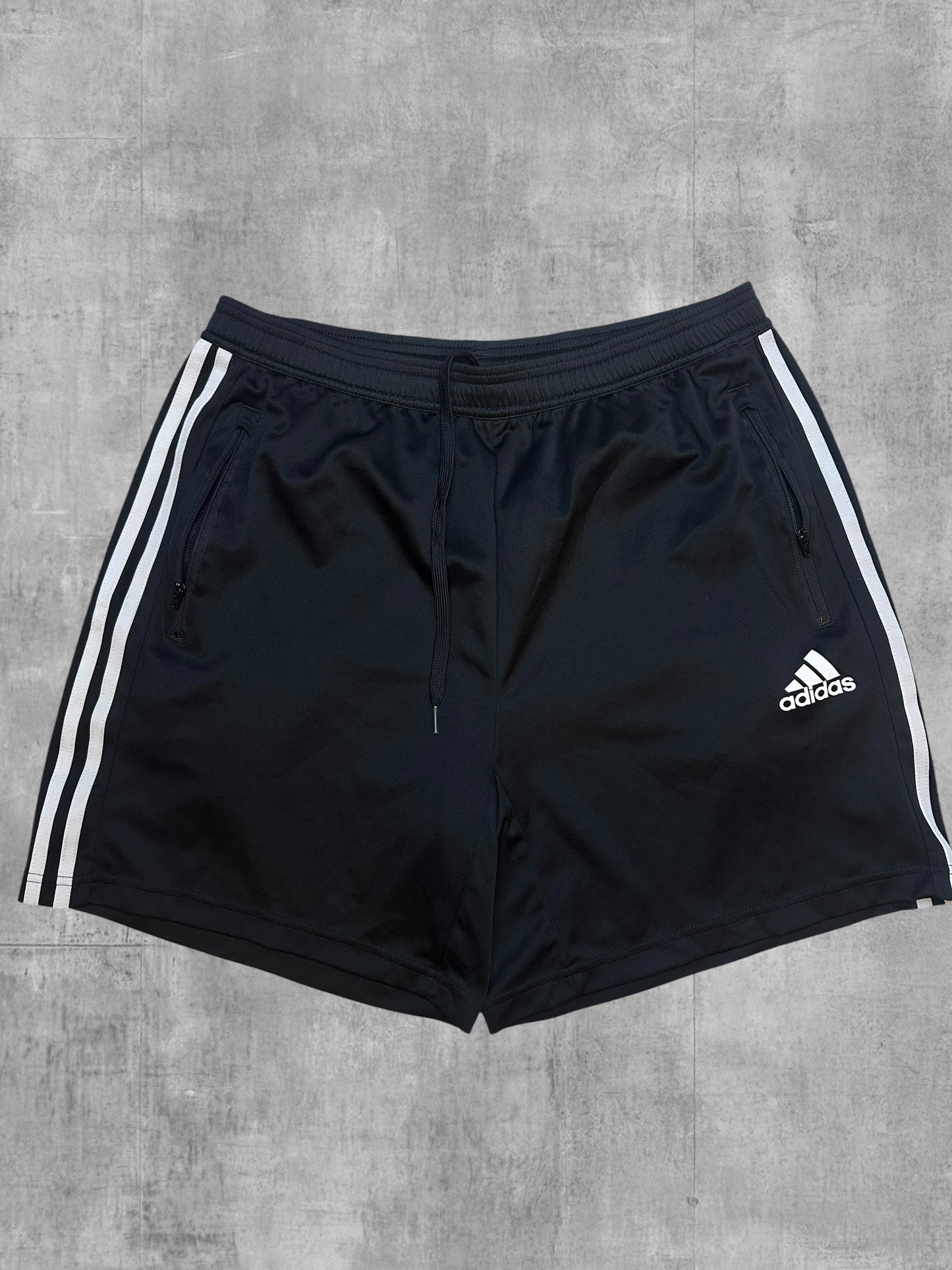 Adidas Shorts Schwarz Weiß L