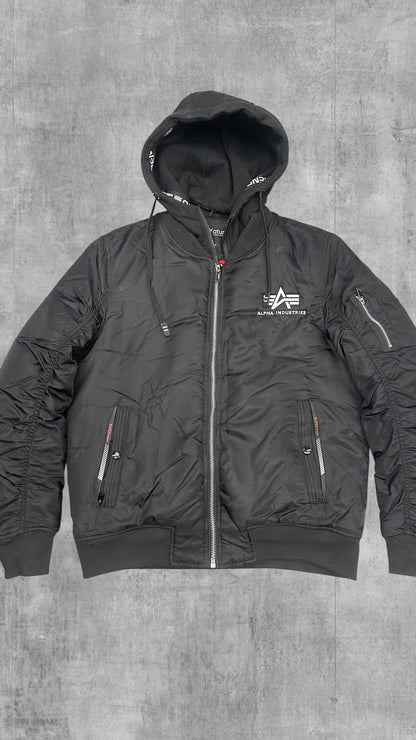 Alpha Industries Bomberjacke Schwarz mit flexibler innerer Kapuzenjacke M