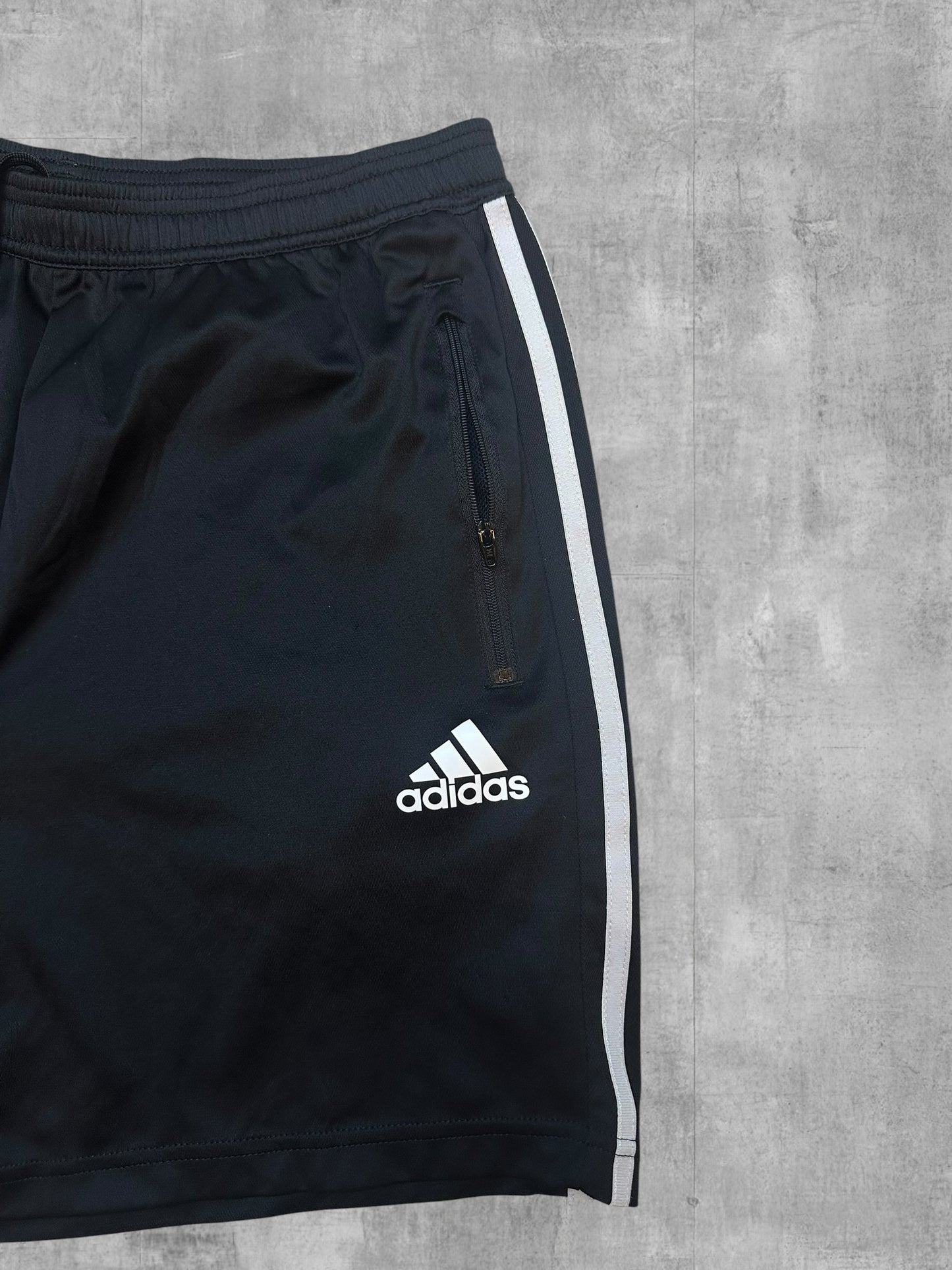 Adidas Shorts Schwarz Weiß L