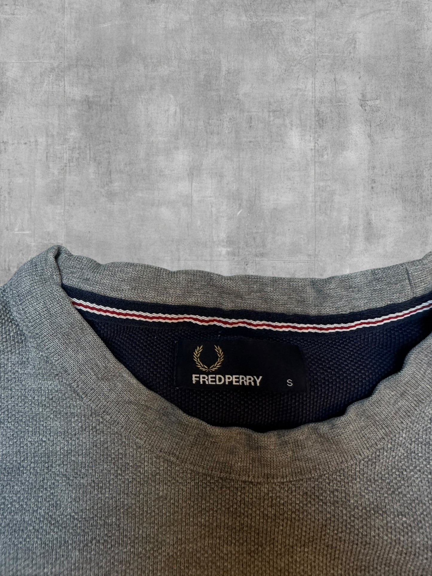 Fred Perry Sweatshirt Grau S