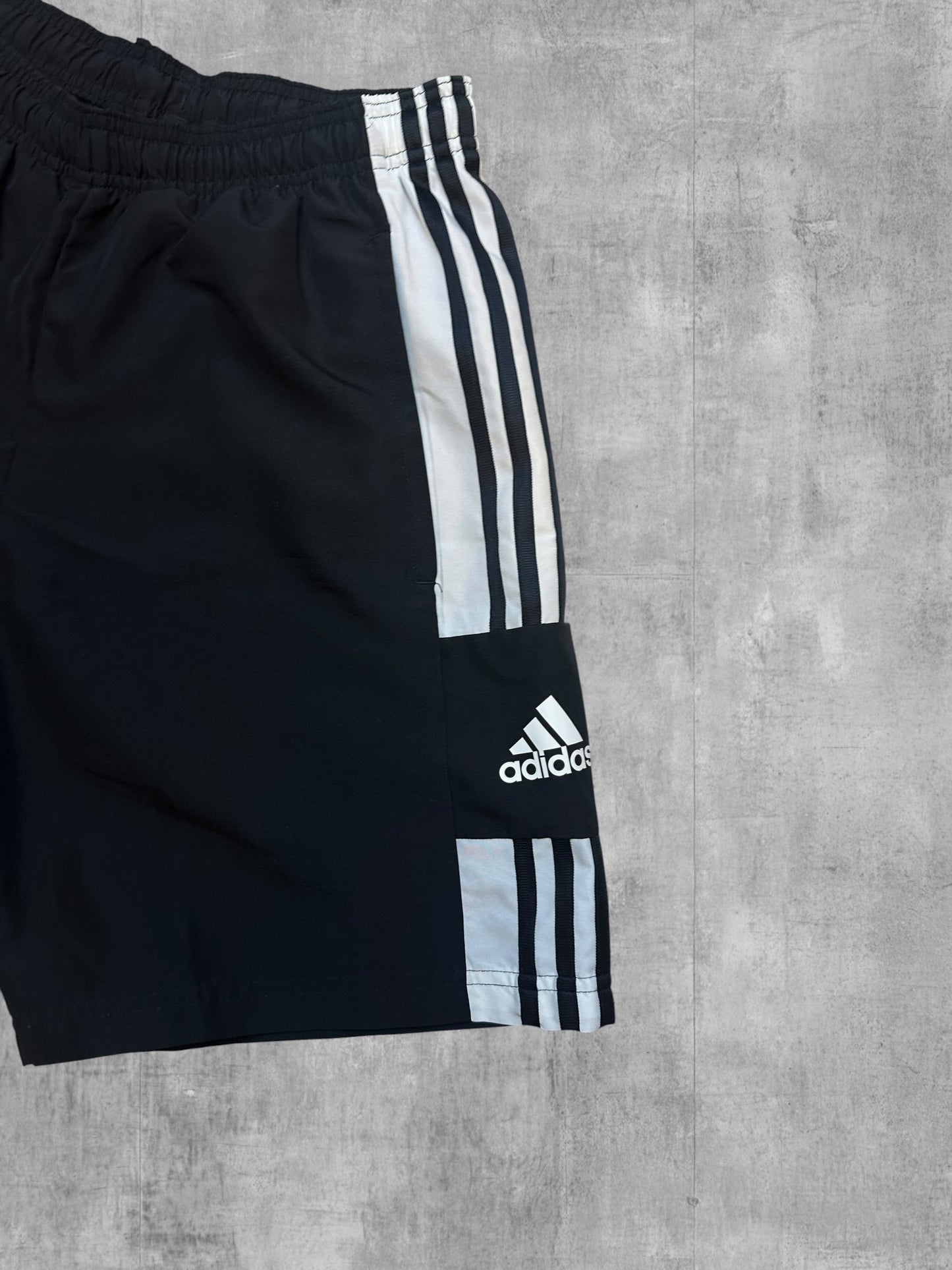 Adidas Shorts Kurze Hose Schwarz Weiß S