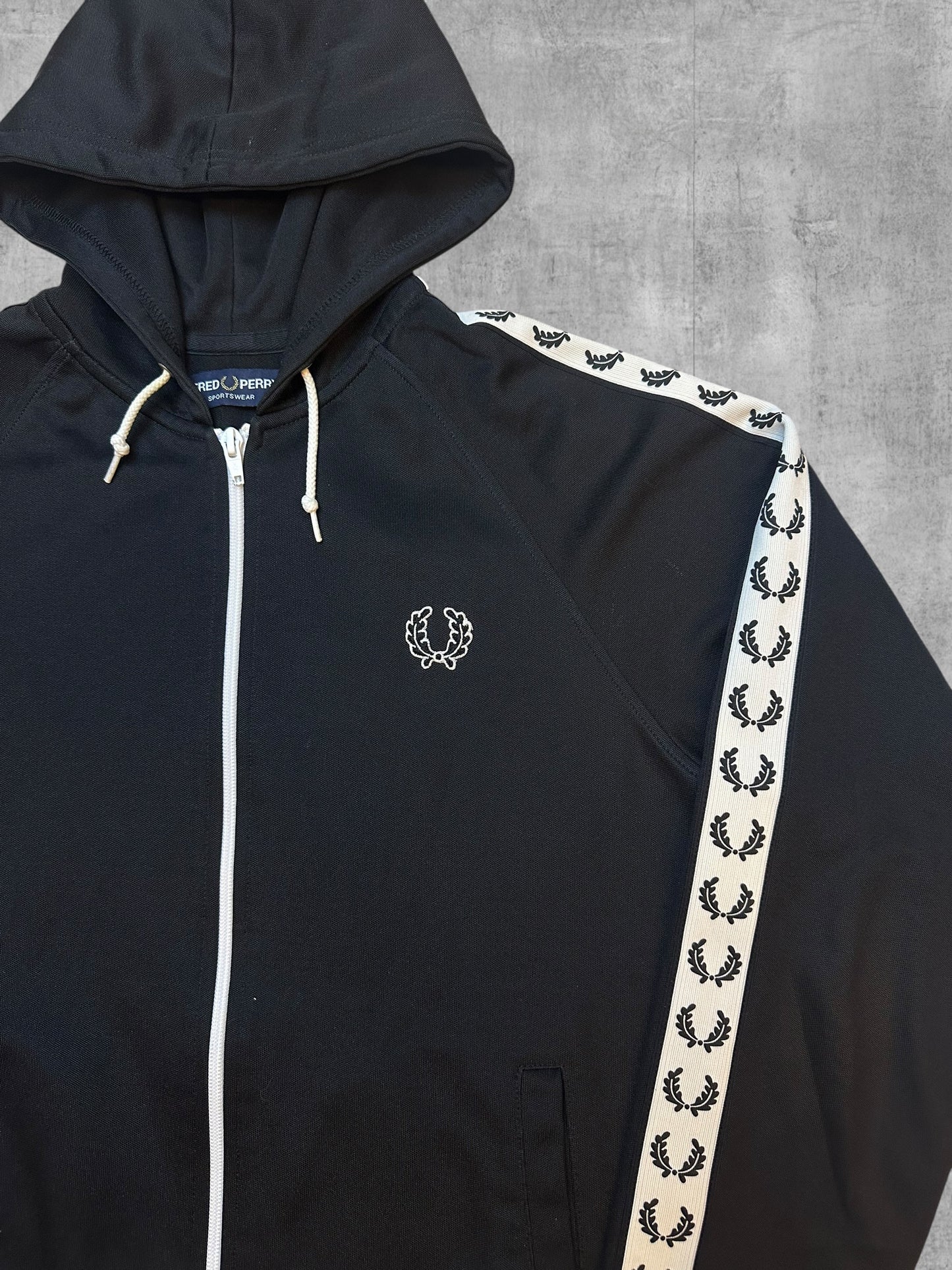 Fred Perry Taped Vintage Zip Hoodie Schwarz Weiß S