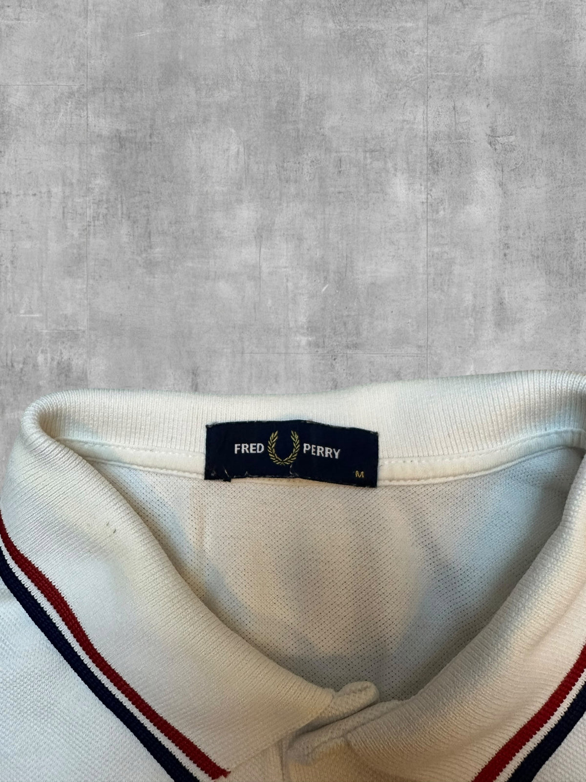 Fred Perry Polo Shirt Weiß Schwarz Rot M