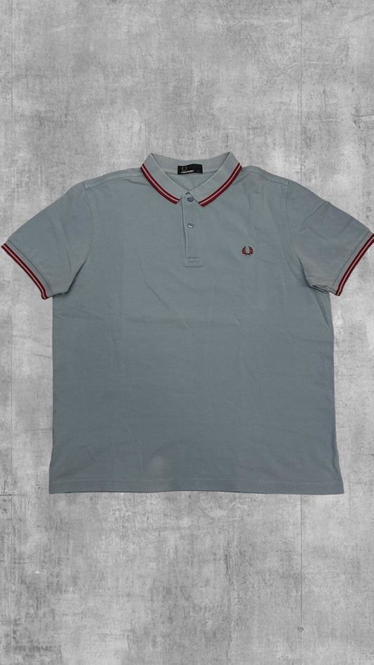 Fred Perry Polo Shirt Hellblau Weinrot L