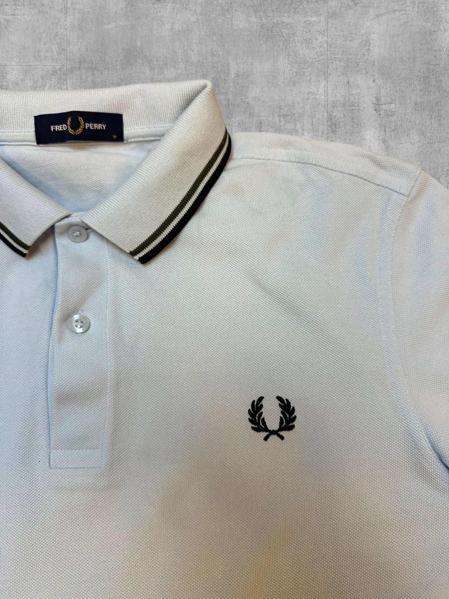 Fred Perry Polo Shirt Babyblau Schwarz M