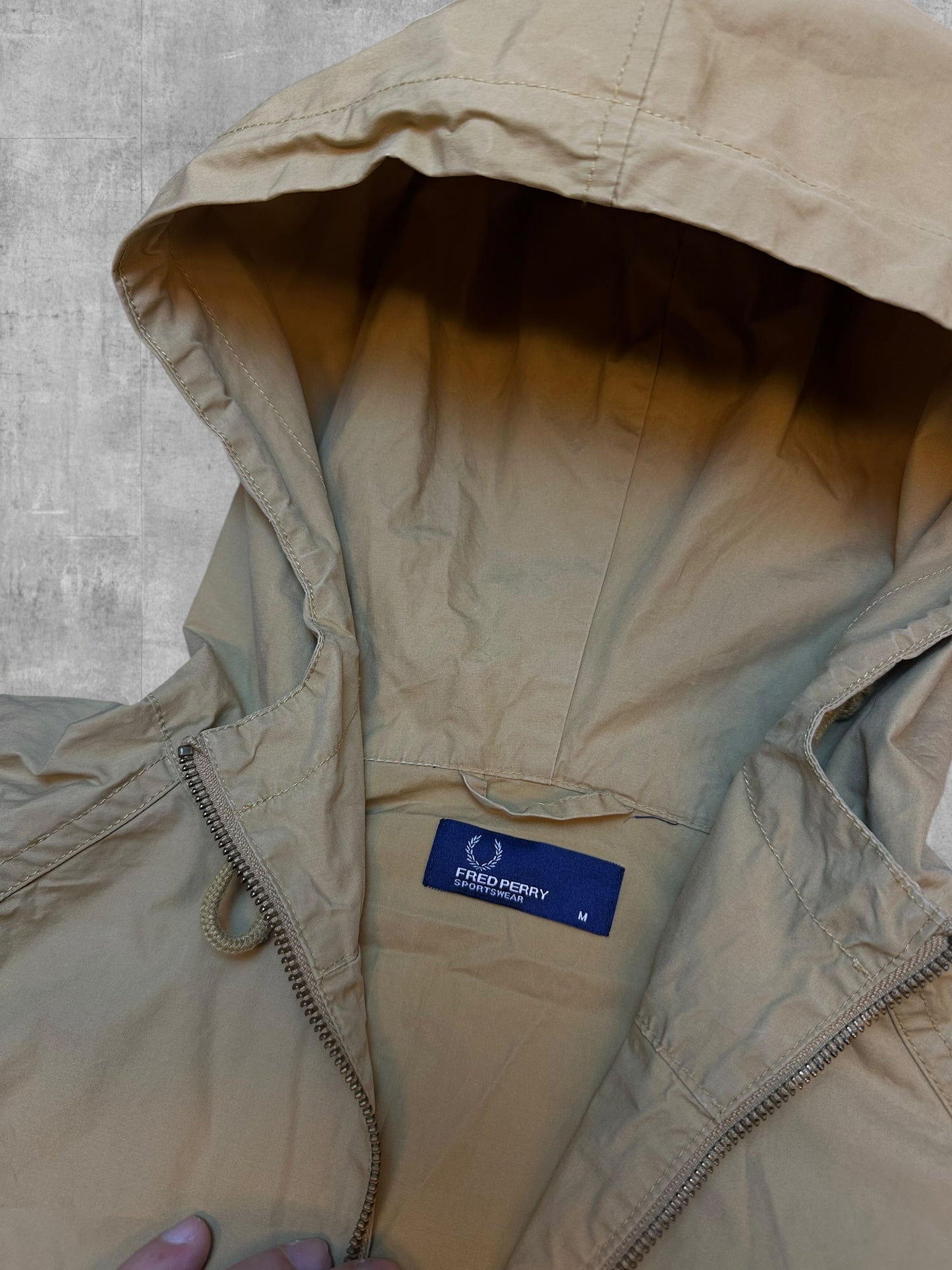 Fred Perry Quarter Zip Windbreaker Regenjacke Beige M