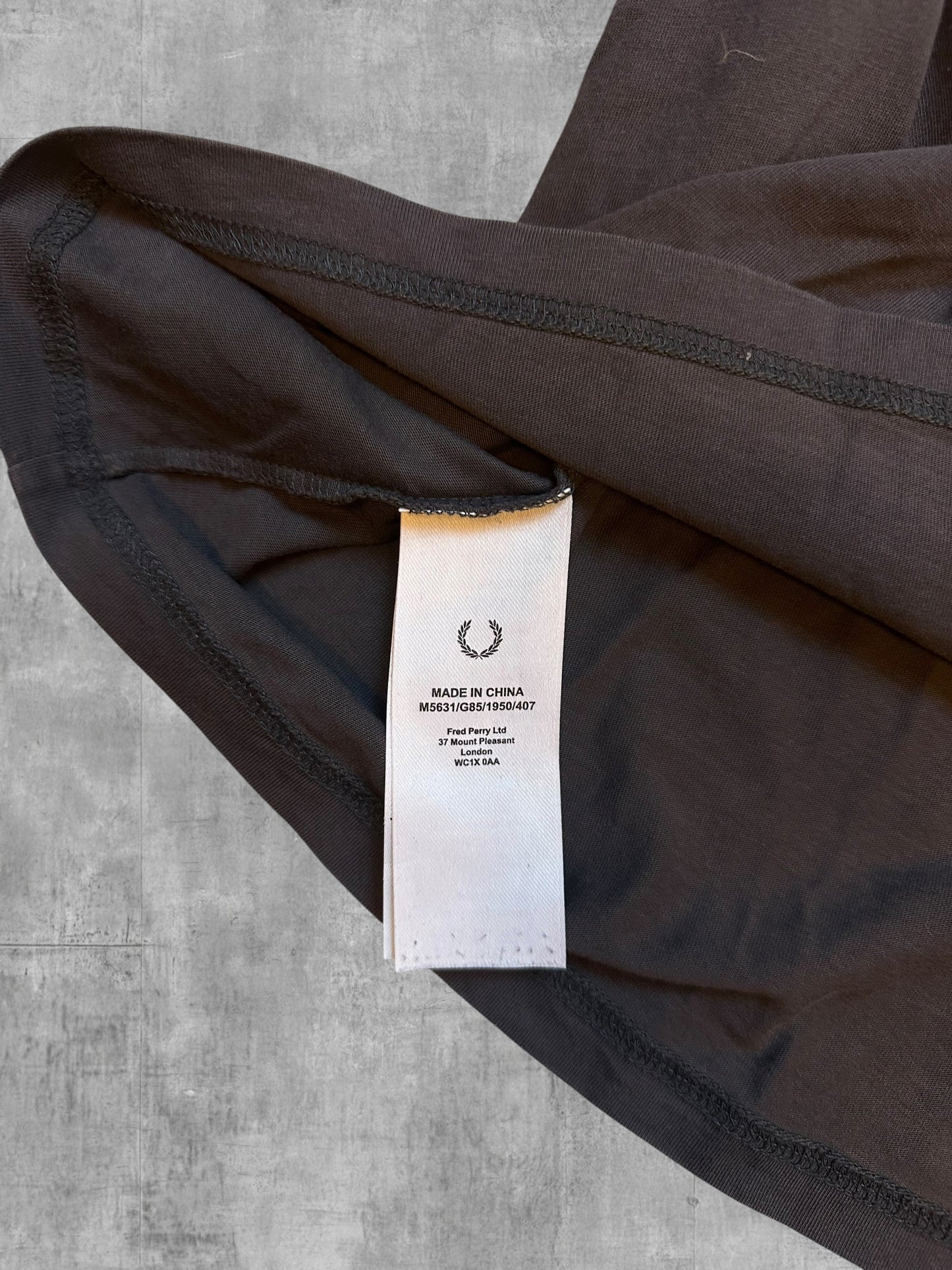 Fred Perry Backprint T-shirt Grau Schwarz XL
