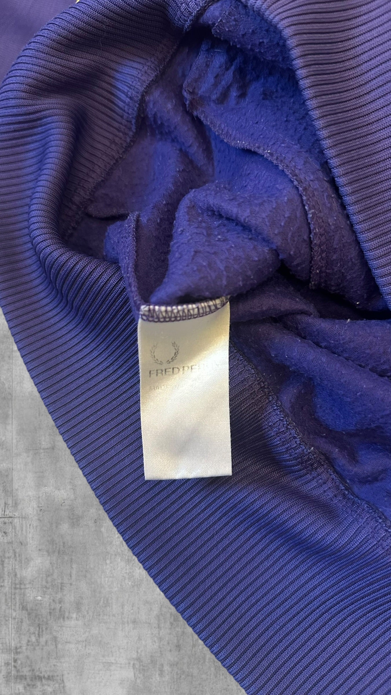 Fred Perry Trainingsjacke Taped Zip Jacke Lila Gelb S