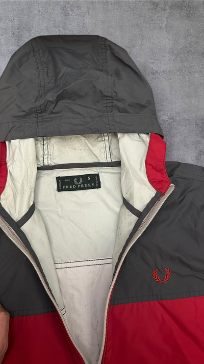 Fred Perry Regenjacke Windbreaker Grau Rot S