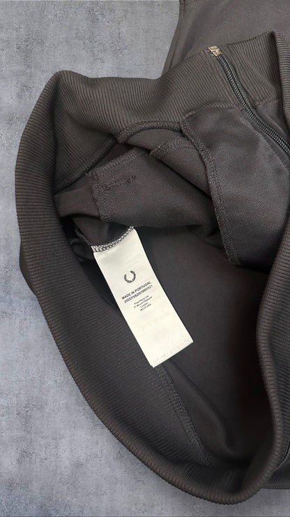Fred Perry Trainingsjacke Taped Zip Jacke Grau Beige M
