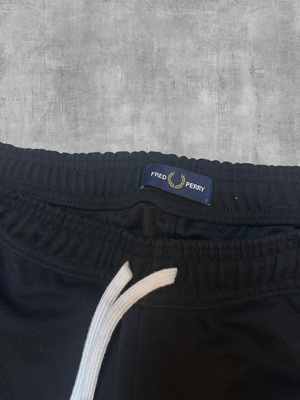 Fred Perry Jogginghose Trainingshose Schwarz L