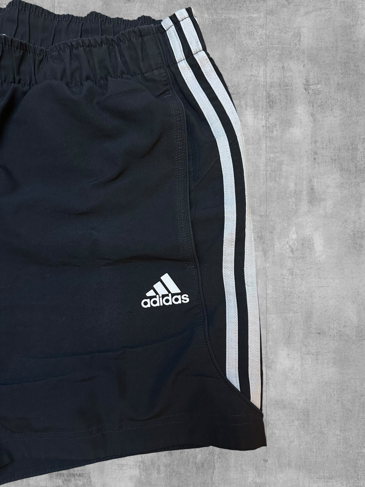 Adidas Shorts Kurze Hose Schwarz Weiß M
