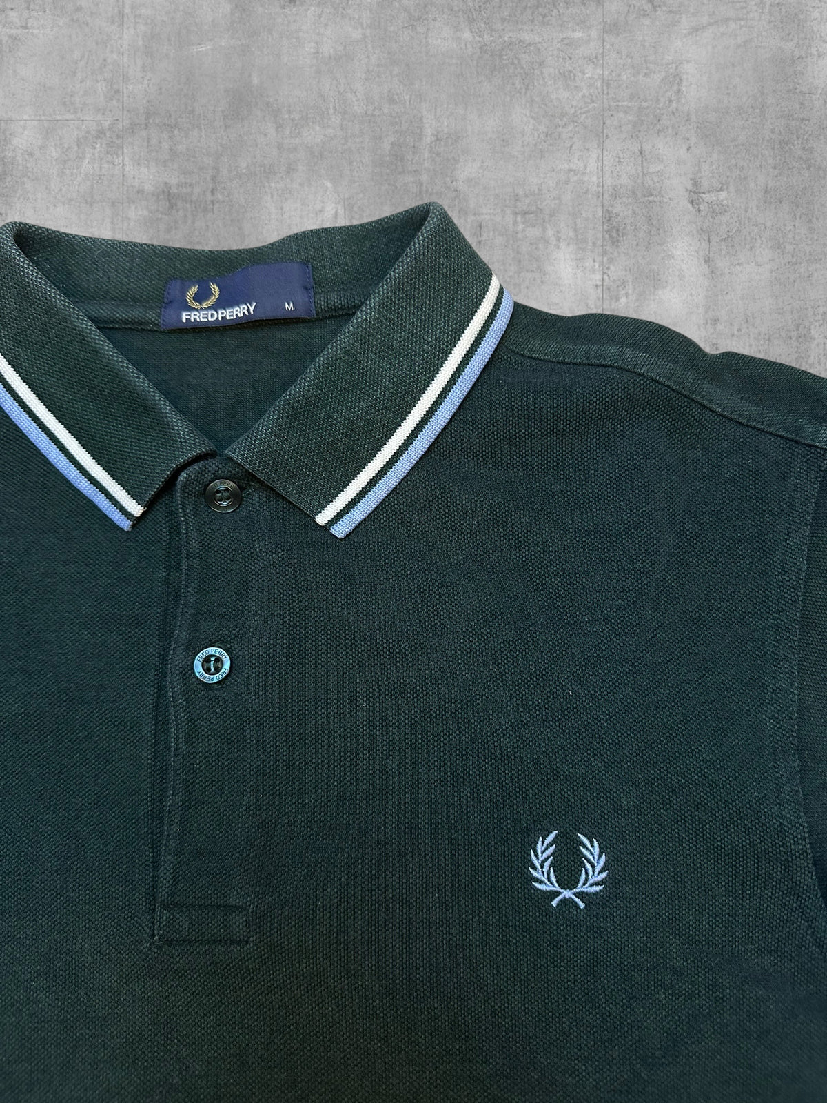 Fred Perry Polo Shirt Dunkelgrün Weiß Hellblau M