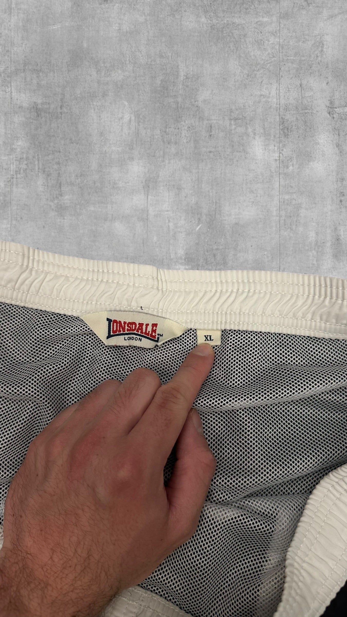 Lonsdale London Shorts Badehose XL Schwarz Weiß