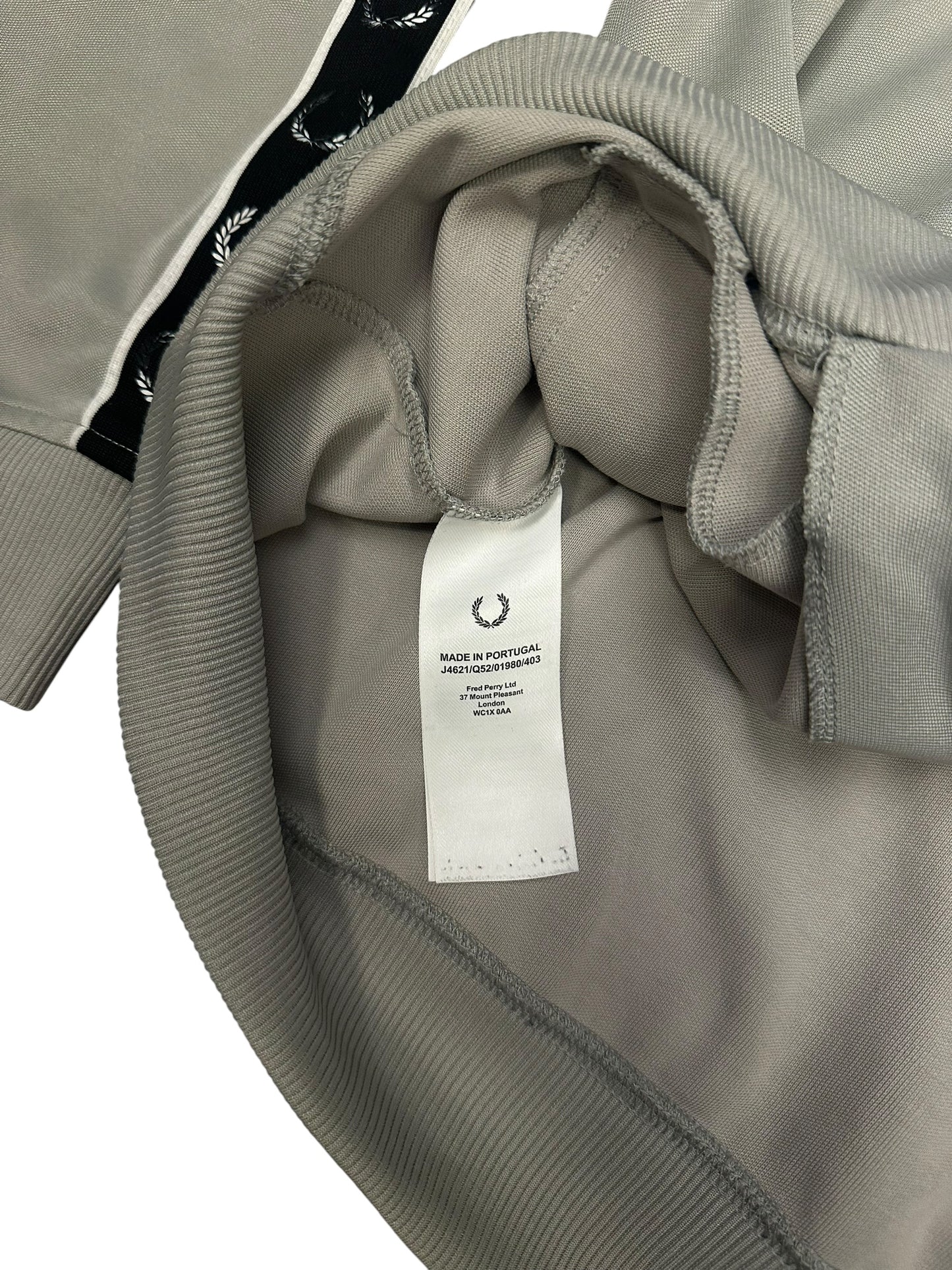 Fred Perry Trainingsjacke Taped Grau Khaki Schwarz XL