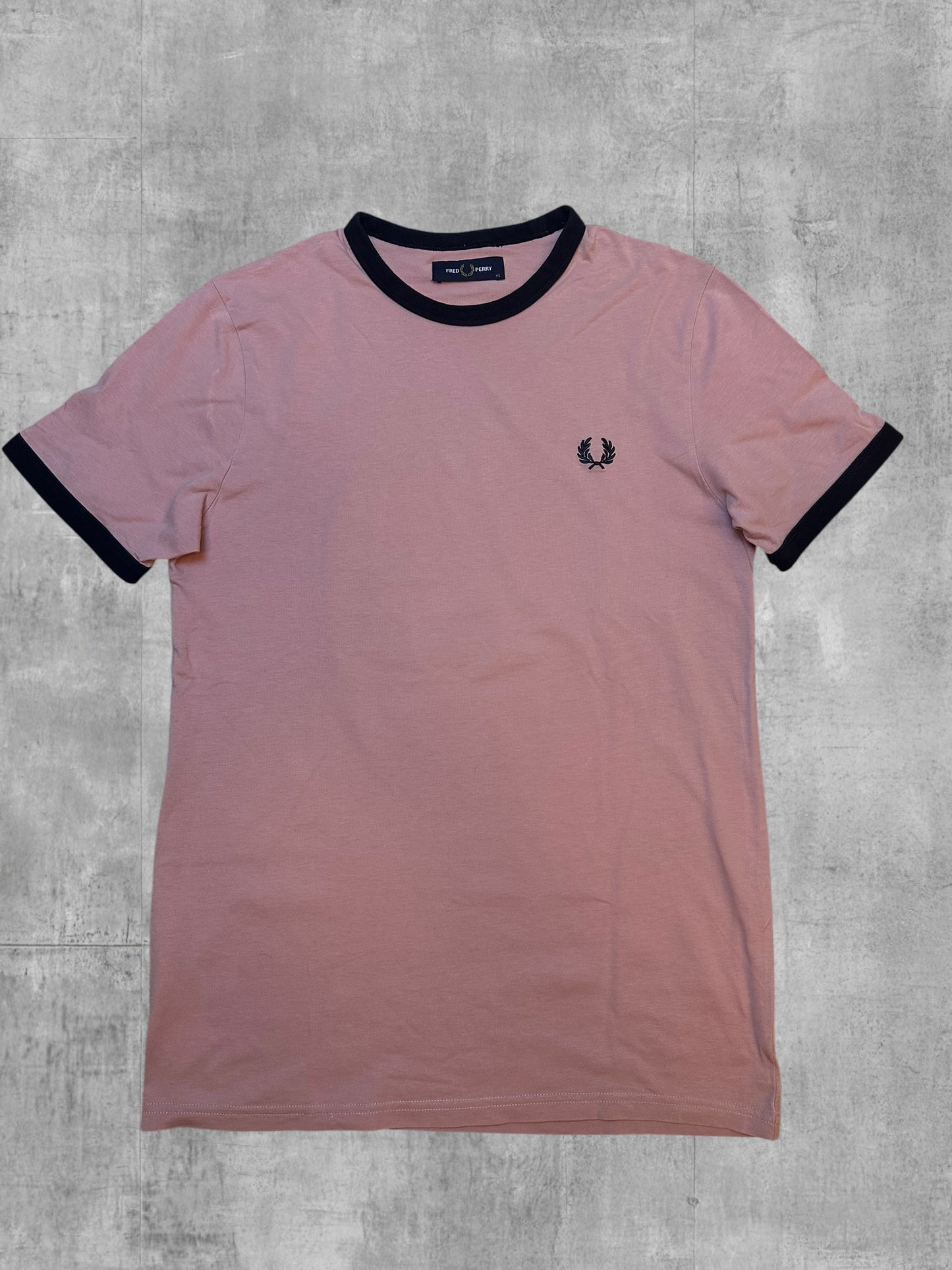 Fred Perry T-shirt Rosa Schwarz XS