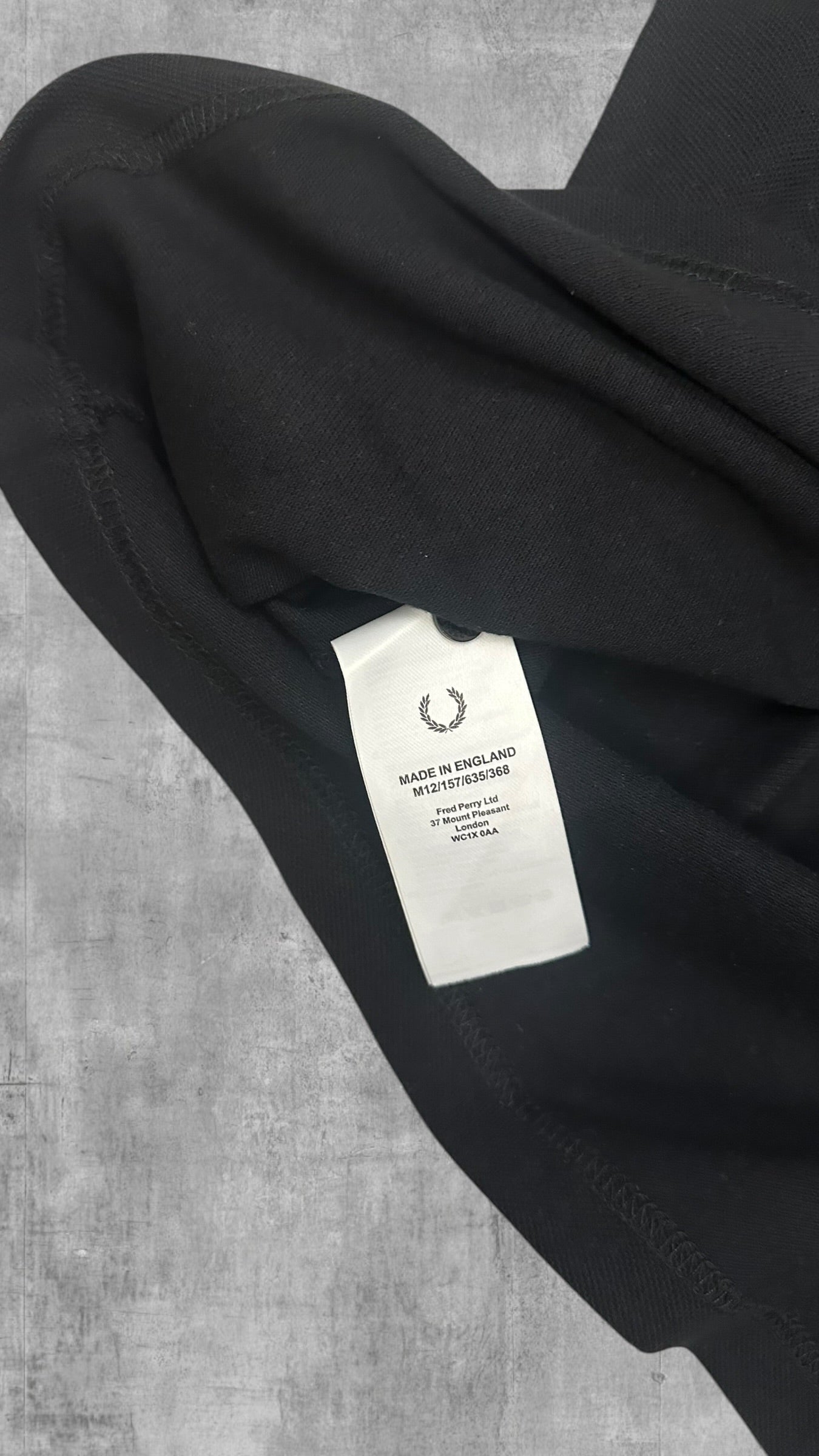 Fred Perry Polo Shirt Schwarz Gold S