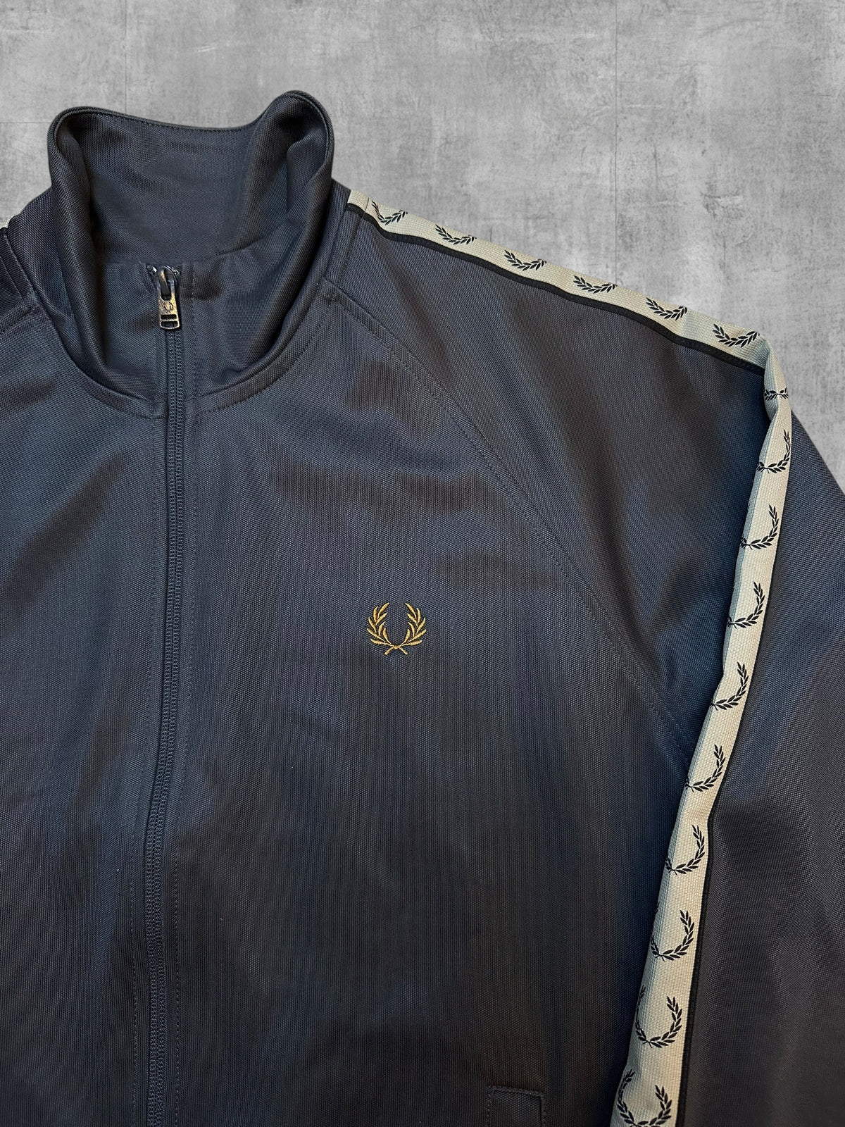 Fred Perry Trainingsjacke Taped Dunkelgrau Beige M