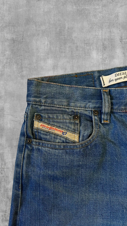 Diesel straight fit Jeans Größe 33