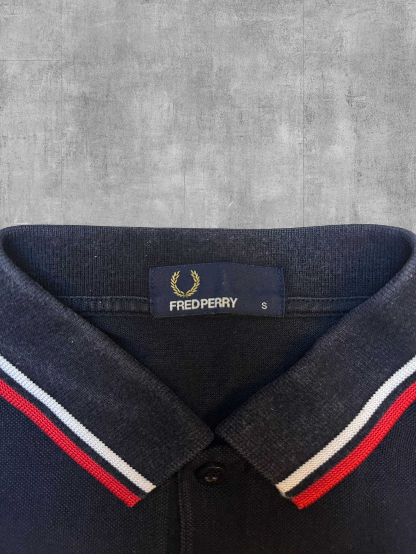 Fred Perry Polo Shirt Schwarz Rot Weiß S
