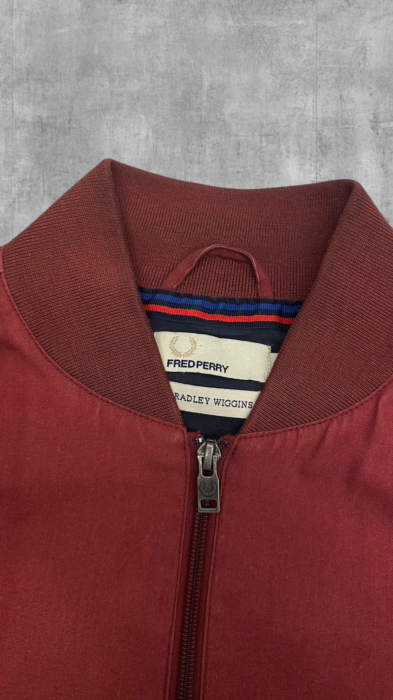 Fred Perry Bomberjacke Regenjacke Weinrot M