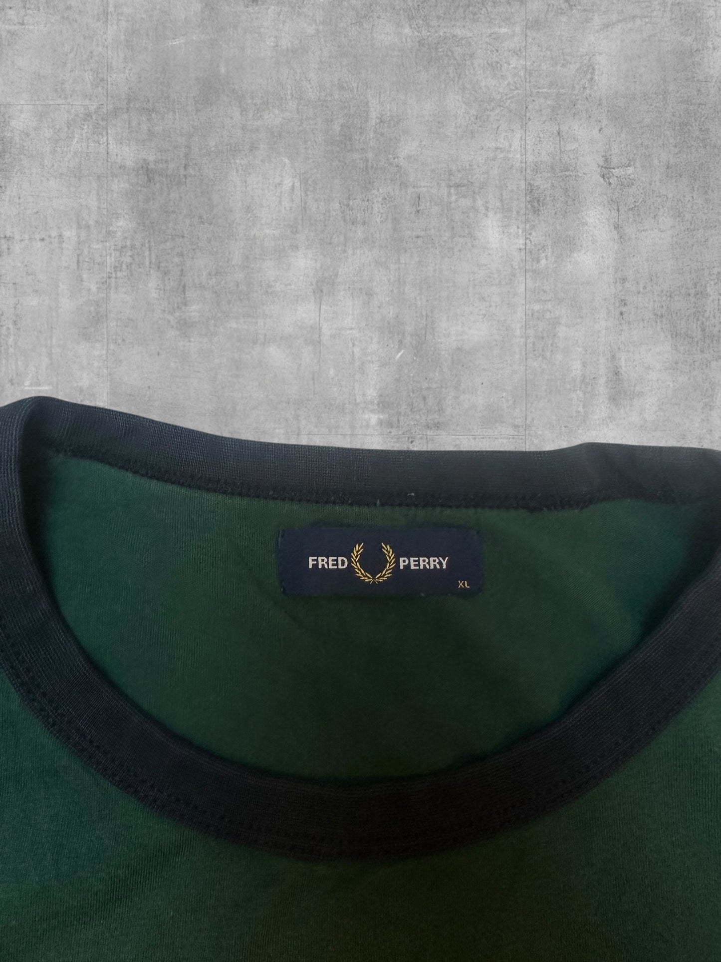 Fred Perry T-Shirt Taped Dunkelgrün XL