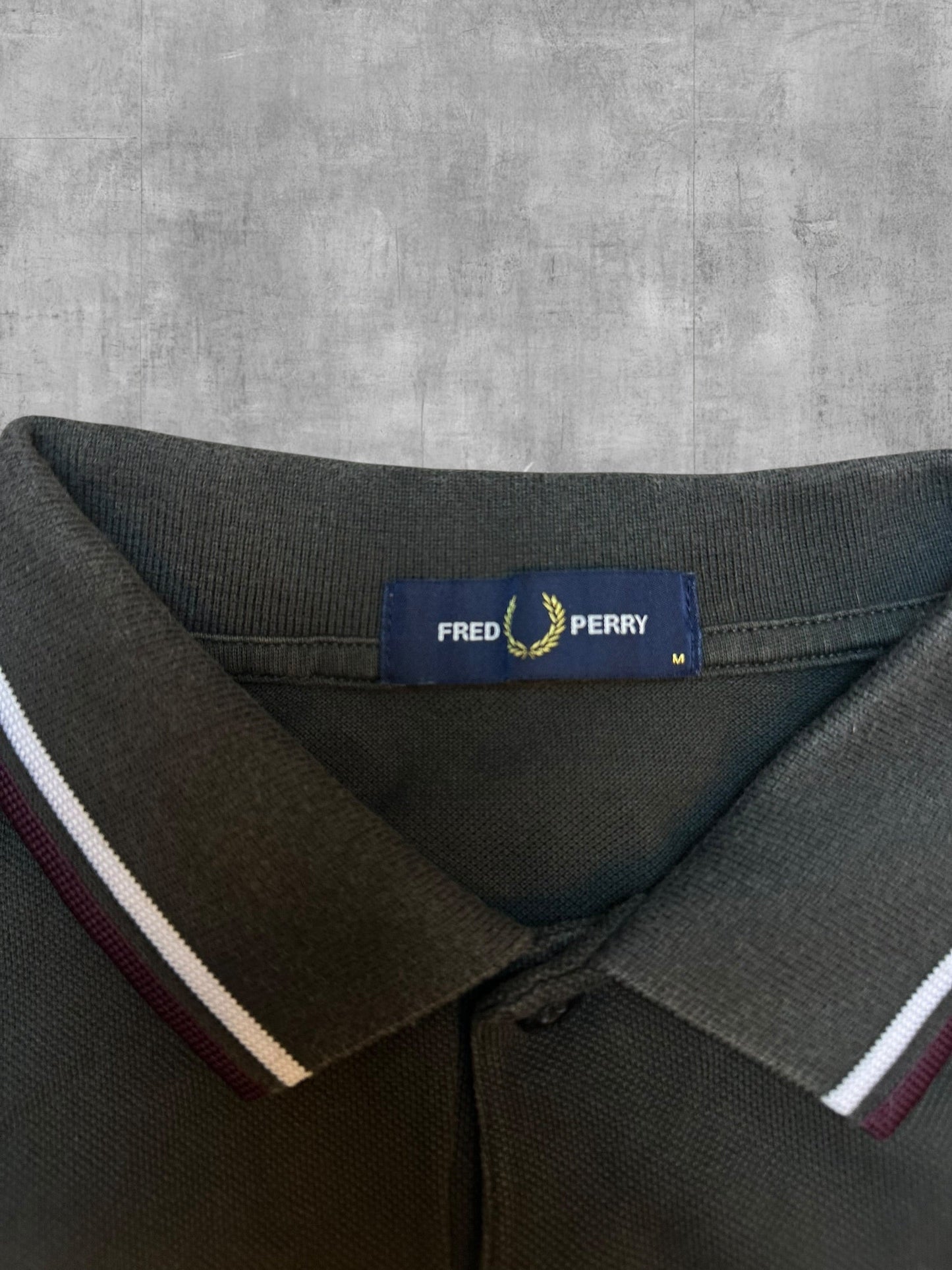 Fred Perry Poloshirt Schwarzgrün M