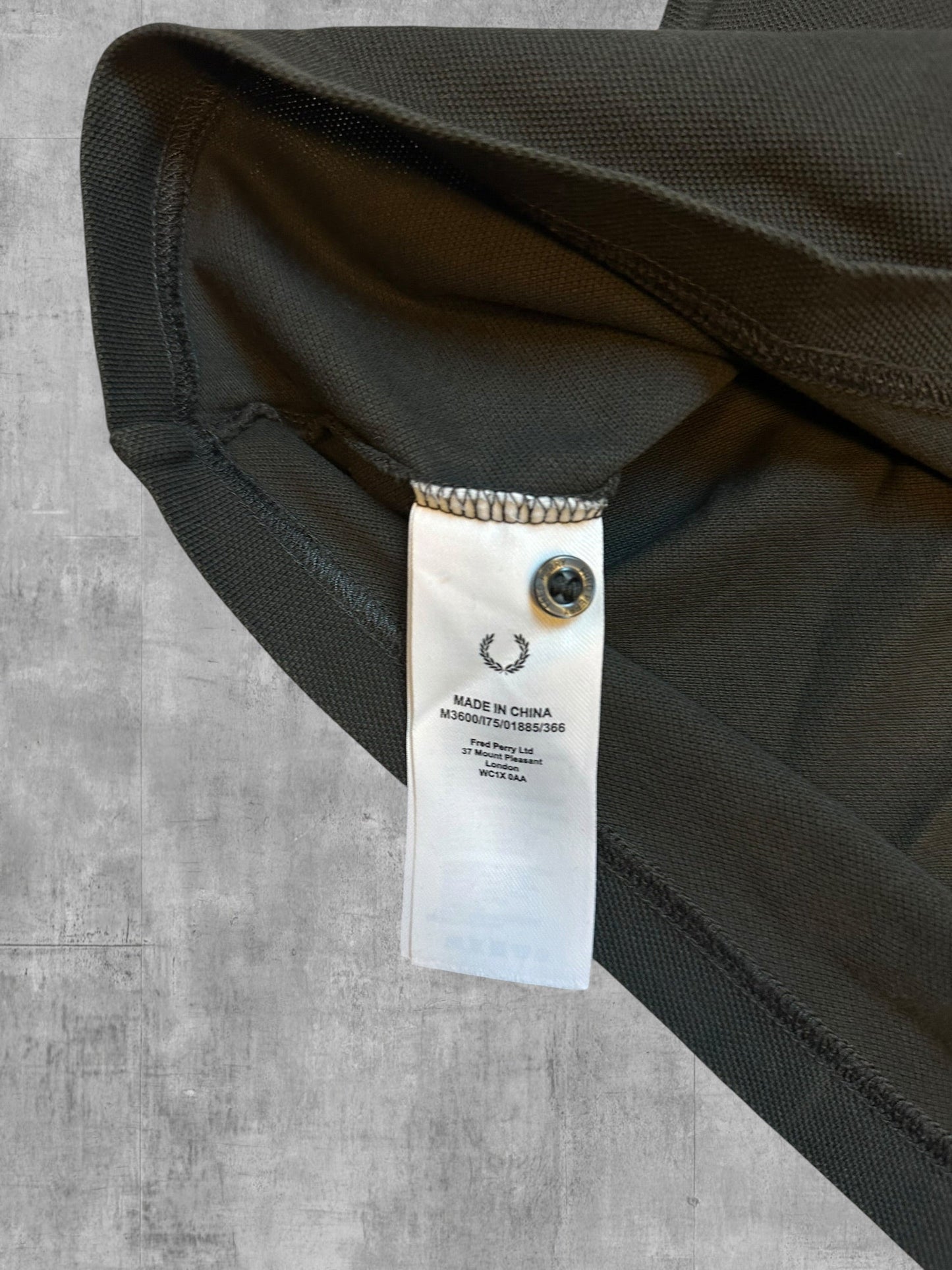 Fred Perry Poloshirt Schwarzgrün M