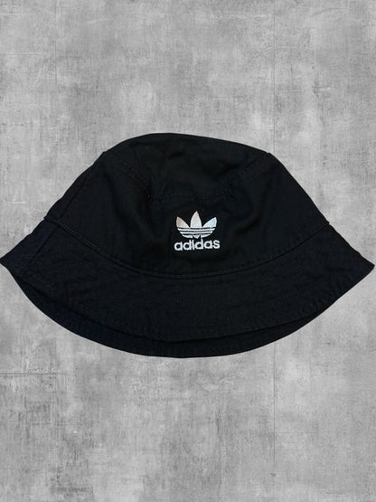 Adidas Bucket Hut Schwarz L