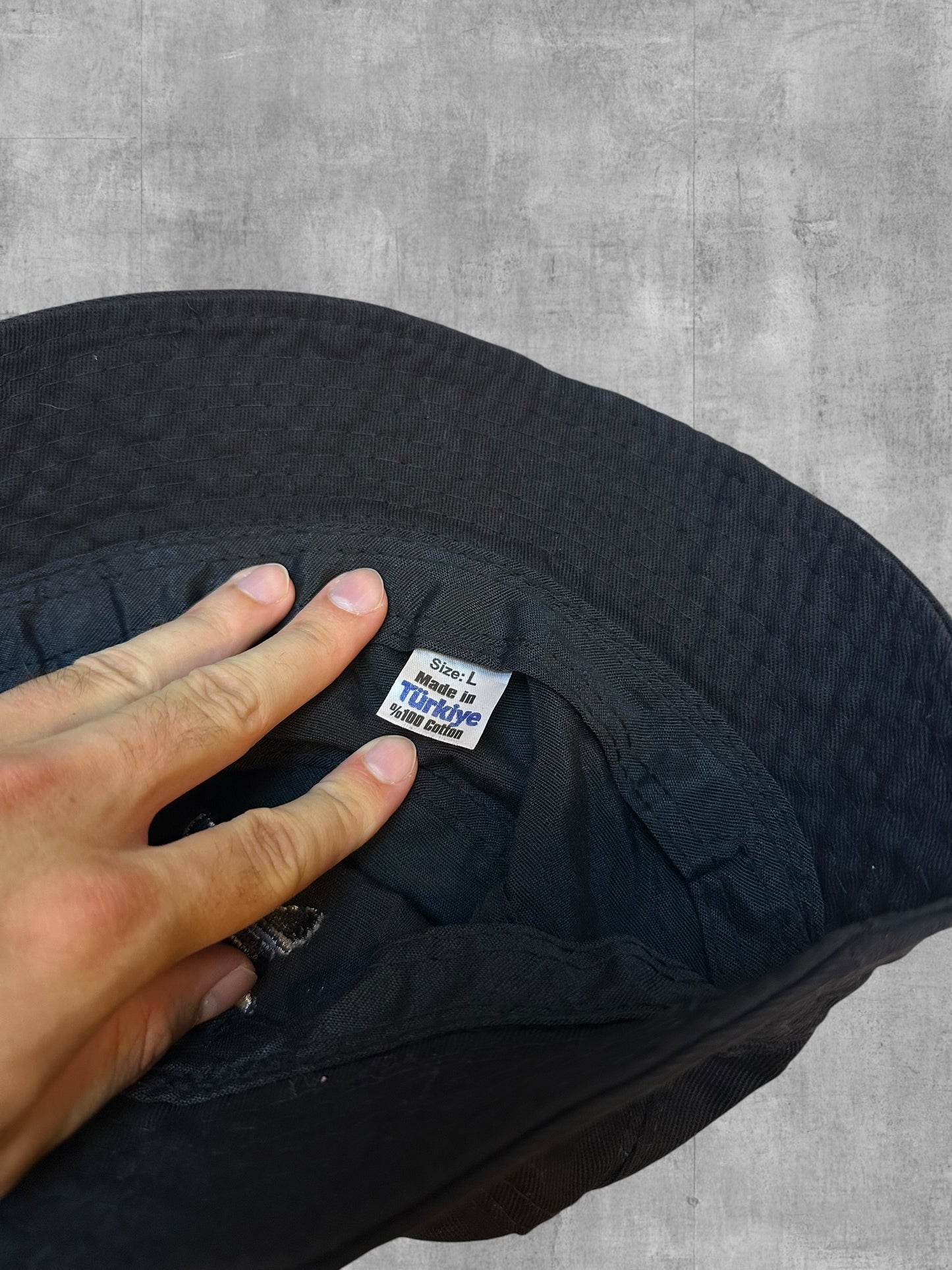 Adidas Bucket Hut Schwarz L