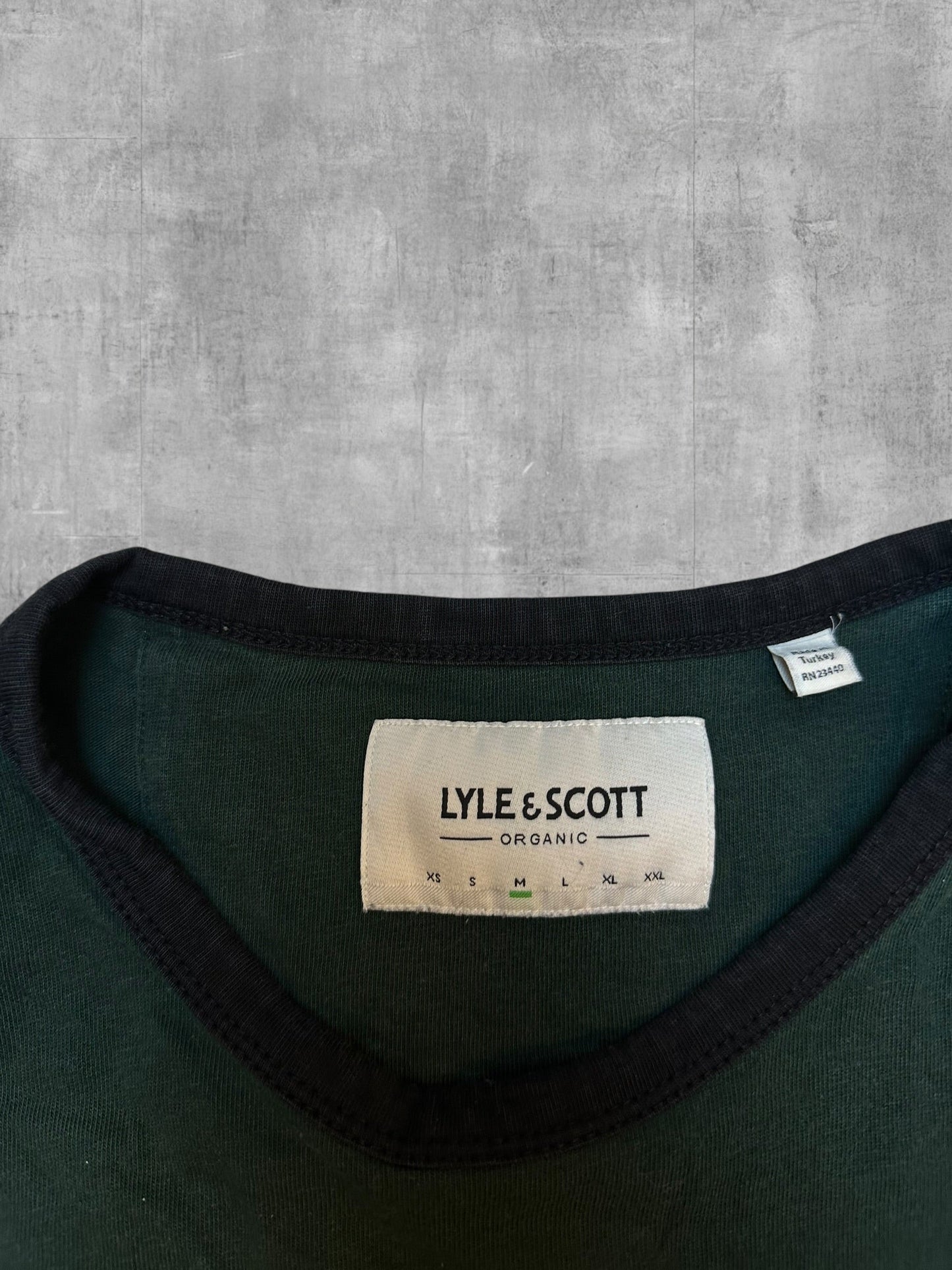Lyle & Scott T-Shirt Dunkelgrün M - Nackentag