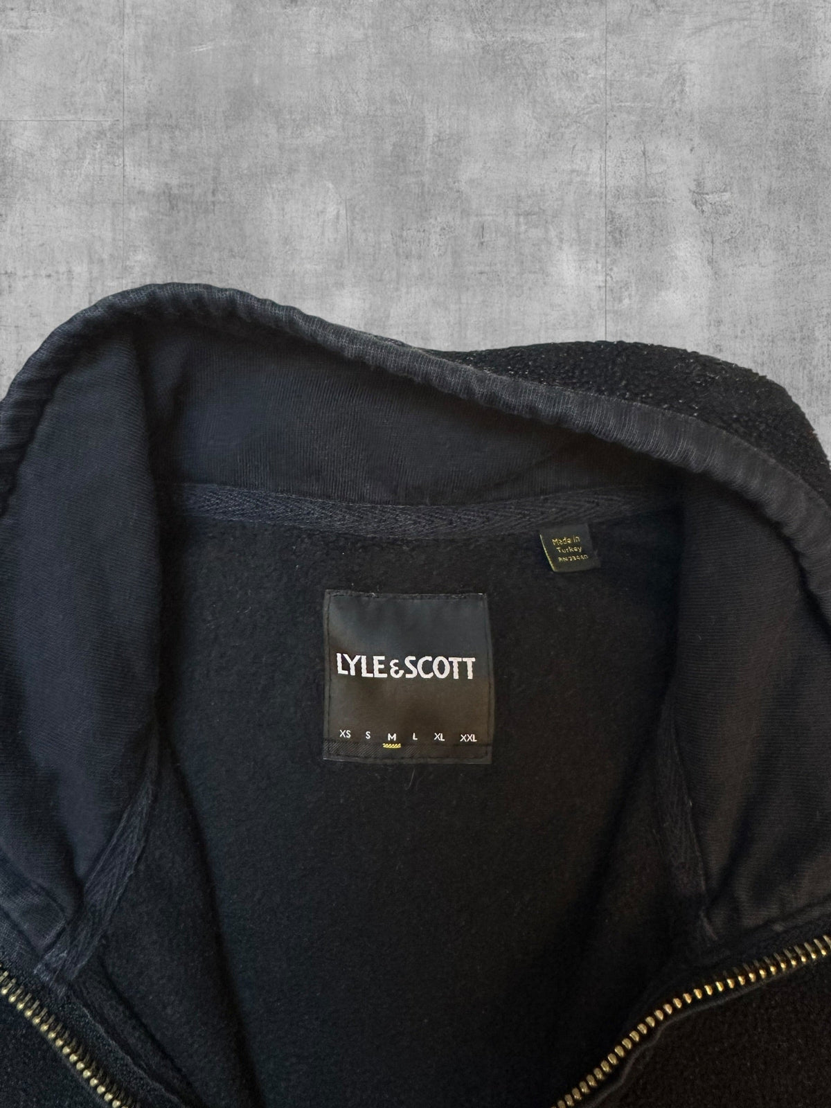 Lyle & Scott Fleece Half-Zip Schwarz - Nackentag