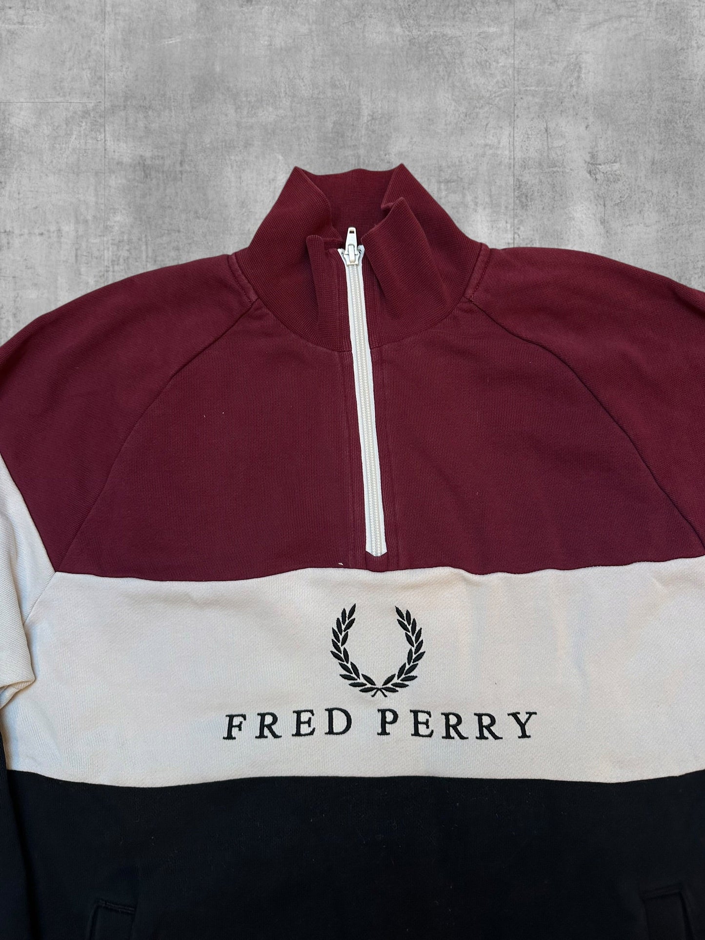 Fred Perry Sportswear Troyer Bordeaux Creme Schwarz S - Logo
