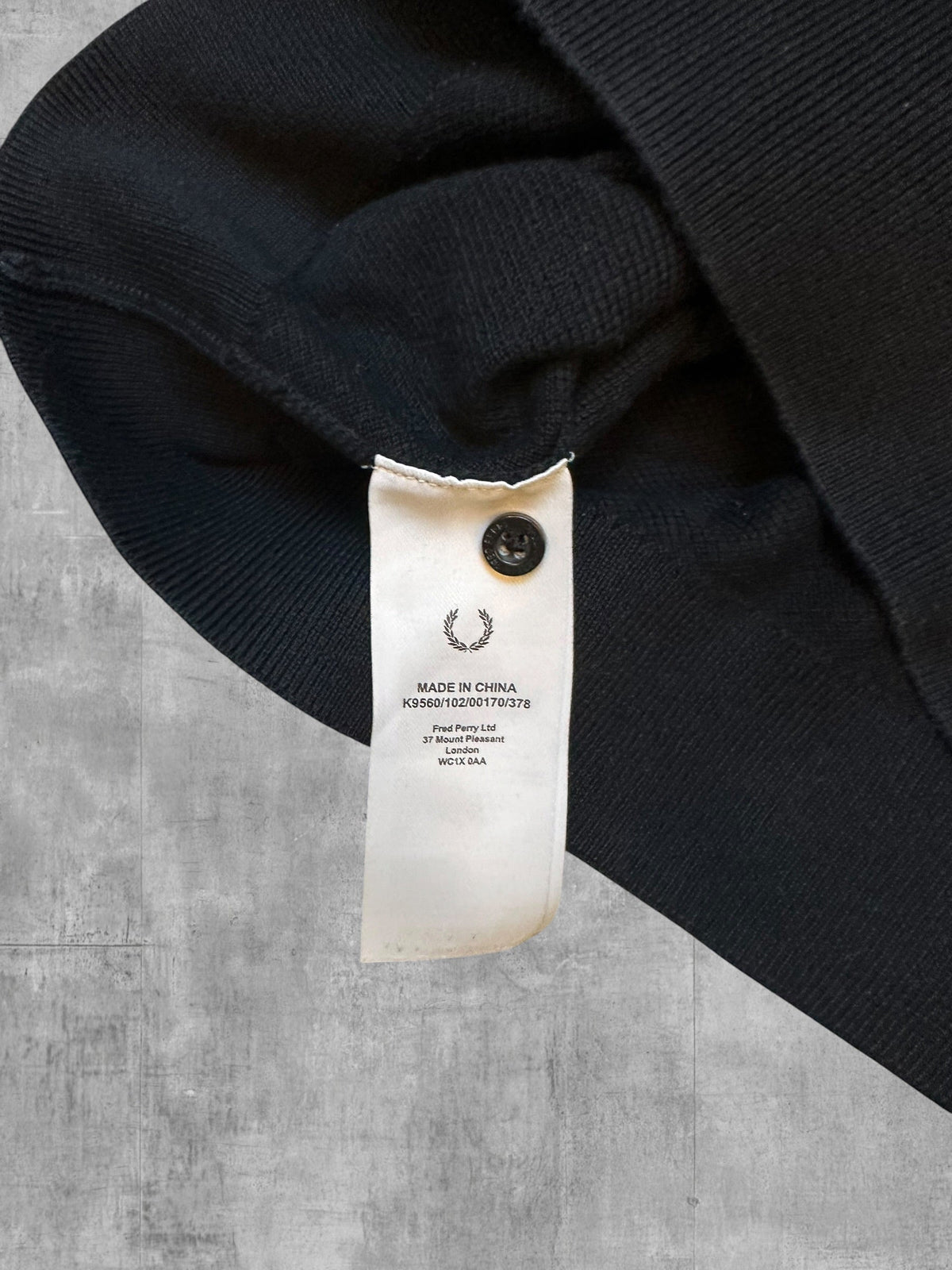 Fred Perry Poloshirt Schwarz Gold XS - Etikett