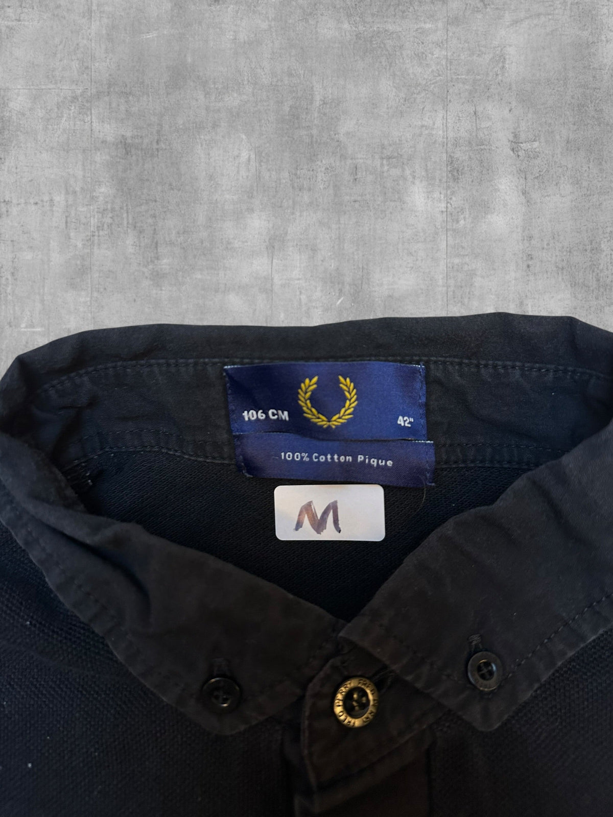 Fred Perry Button-Down Poloshirt Schwarz M - Nackentag
