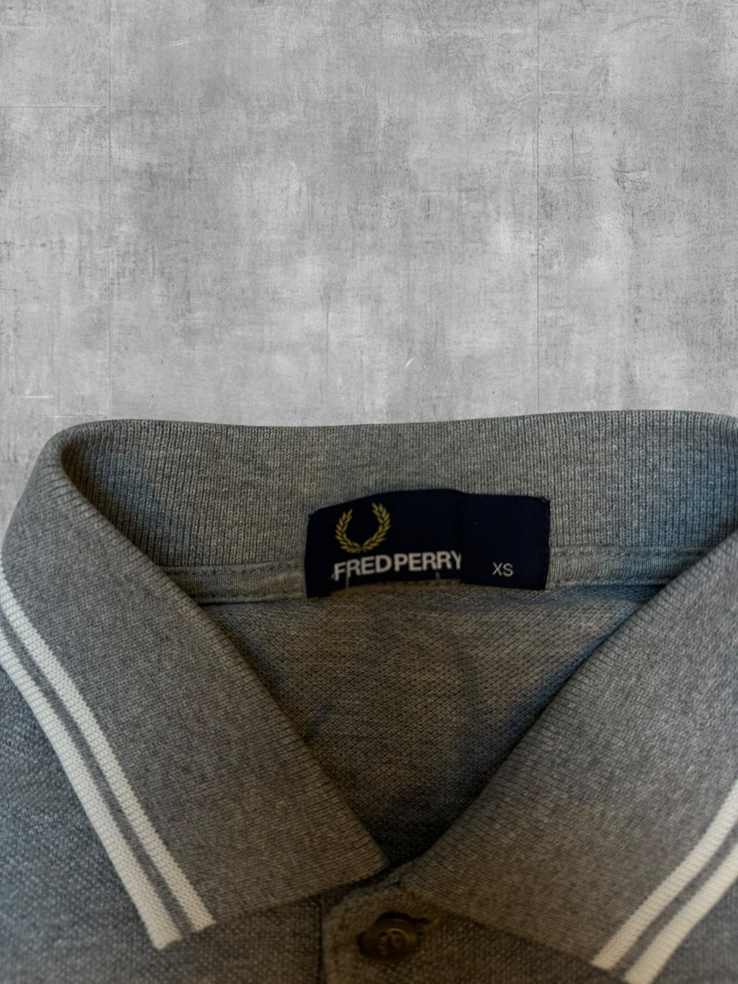 Fred Perry Poloshirt Grau Meliert XS - Nackentag