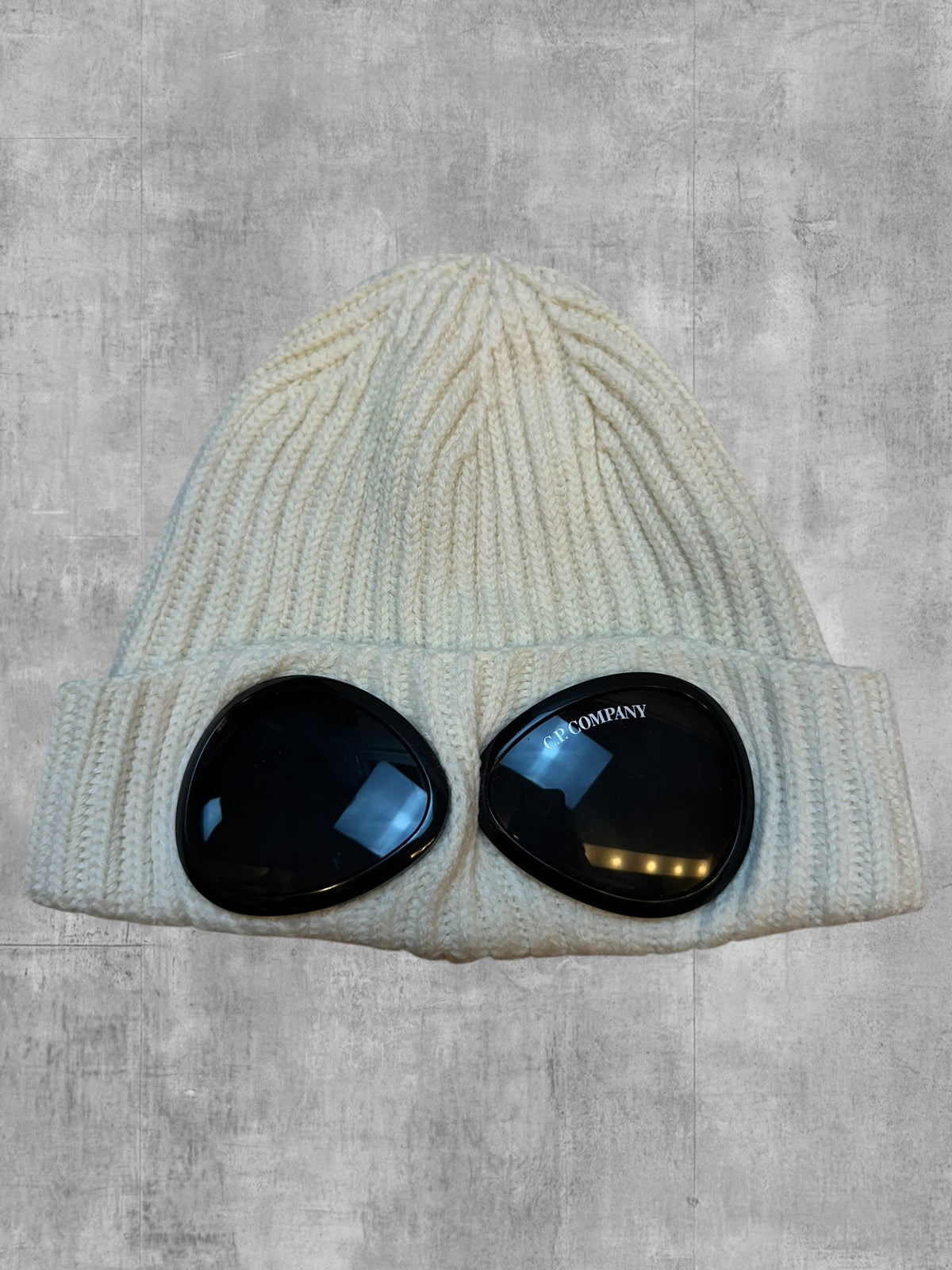 C.P. Company Goggle Beanie Creme Weiss Bild 1